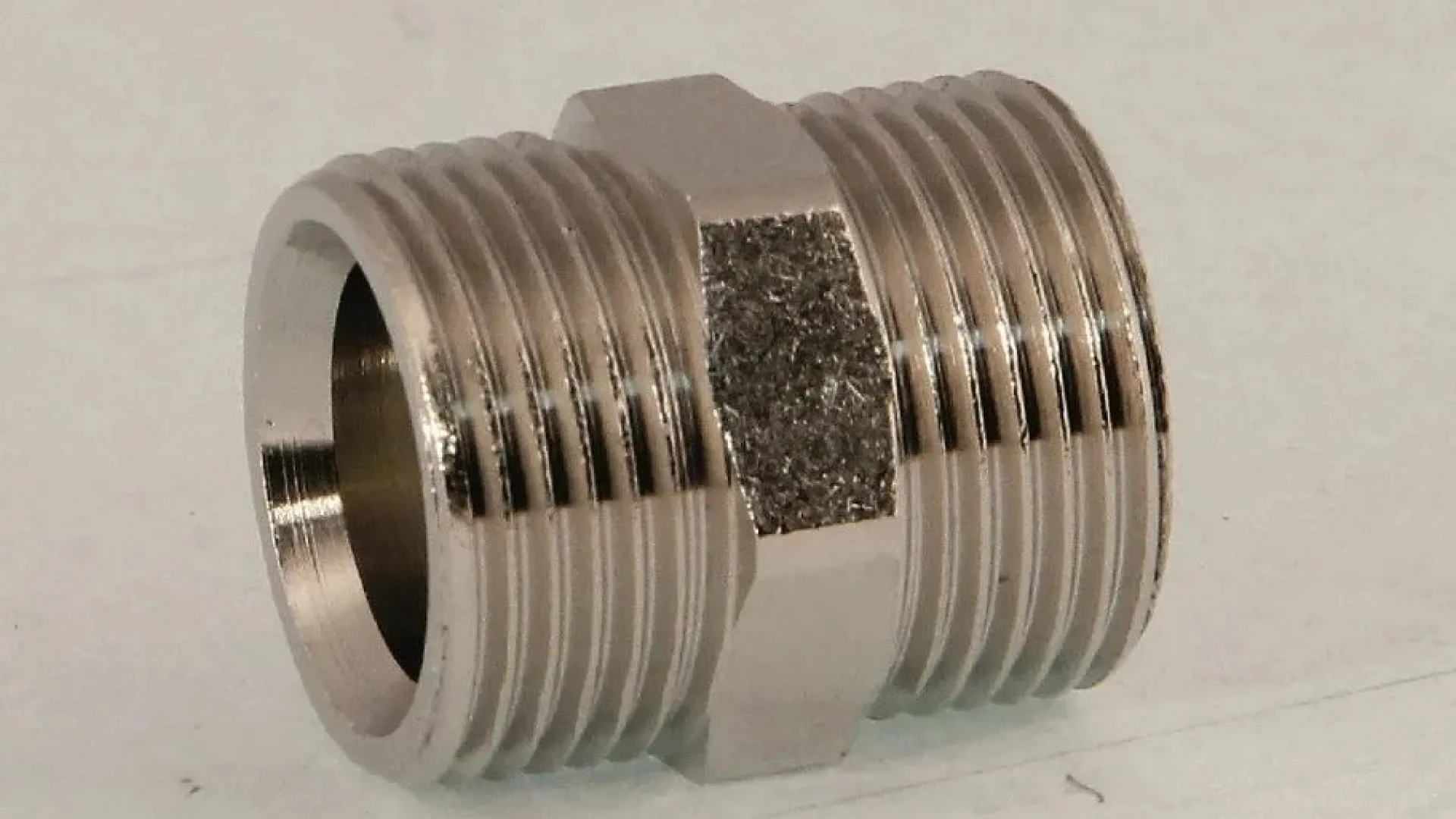 Ниппель стальной AISI 316 переходной 40 мм х 25 мм